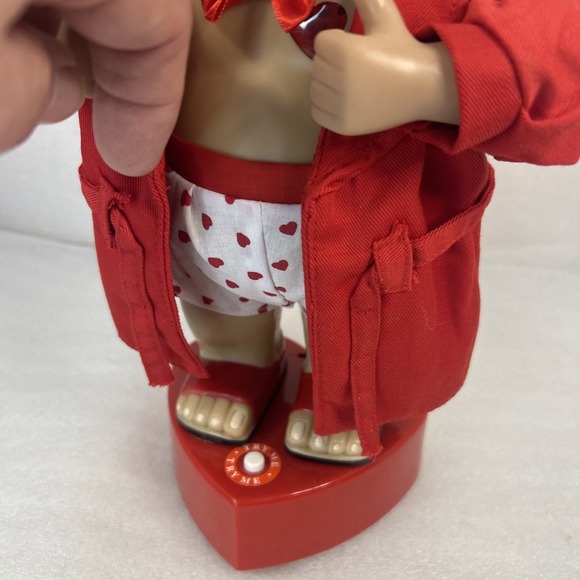 Freddie The Flasher Animated Figure Valentines Day Toy Read - Picture 6 of 11